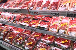 お肉売り場